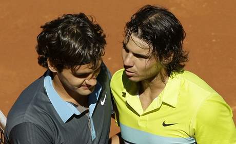 Rafael Nadal blahopeje Rogeru Federerovi