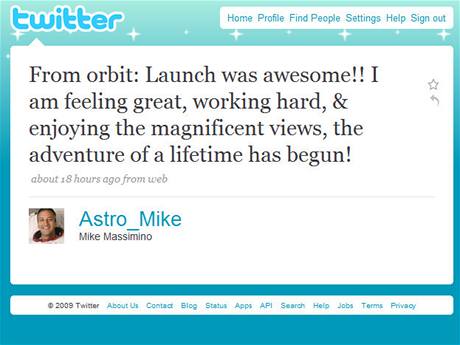 Mike Massimino a jeho prvn tweet z vesmru