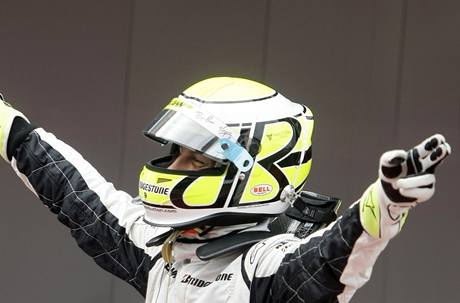 Jenson Button z Brawn GP se raduje z vítzství pi VC panlska