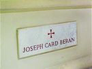 Hrob kardinála Josefa Berana v bazilice svatého Petra ve Vatikánu. 