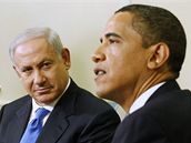Barack Obama s Benjaminem Netanjahuem v Ovln pracovn Blho domu ve Washingtonu (18. kvtna 2009)