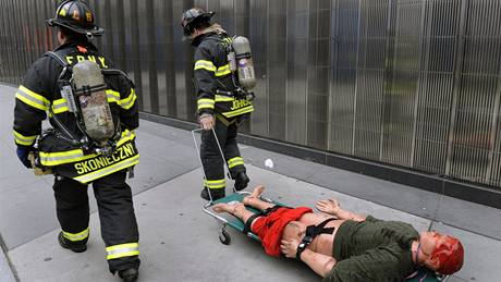 Nácvik záchranné akce po atentátu v New Yorku (17. 5. 2009)