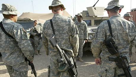 Amerití vojáci na základn Camp Liberty v Iráku 
