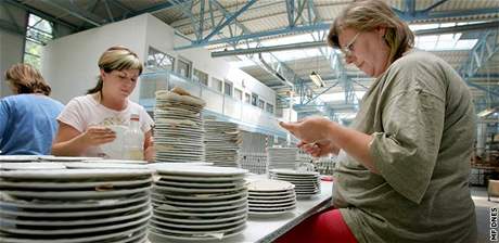 Porcelánka Thun 1794 má z prodeje do Ruska asi 25 procent treb.