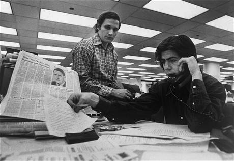 Novini Bob Woodward a Carl Bernstein z listu Washington Post, kte se proslavili rozkrytm afry Watergate