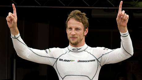 Jenson Button z Británie.