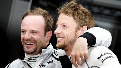 Rubens Barrichello (vlevo) a Jenson Button.