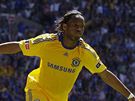 Finále FA Cupu Chelsea - Everton: Didier Drogba z Chelsea (ve lutém) slaví gól