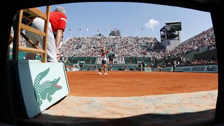 Rafael Nadal koní na Roland Garros senzan u ve tvrtém kole