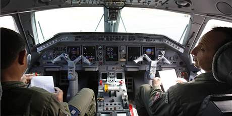 Po ztraceném airbusu pátrá i letadlo R99 brazilských vzduných sil