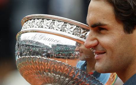 Federer sázka�e nezklamal. Ostatní favorité ano.