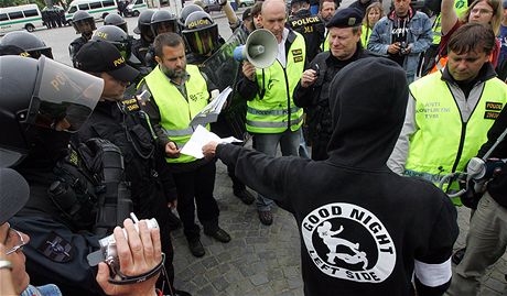 Tajemnk radnice Lubomr Dohnal zakazuje pochod neonacist v Jihlav (6. ervna 2009)