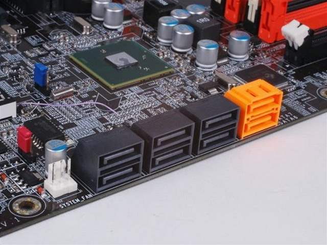 DFI Lanparty P55 Sata