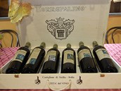 Itálie, Sicílie. Kvalitní sicilské víno zakoupíte přímo na vinohradech