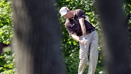 Jim Furyk ve druhém kole Memorial Tournament v Dublinu, Ohio.