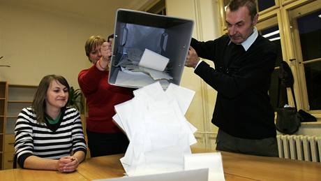 Sčítání hlasů z evropských voleb