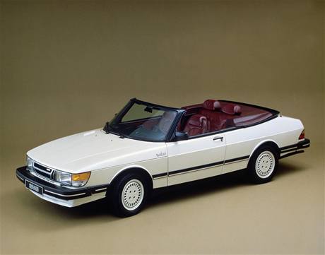 Saab 900 Convertible