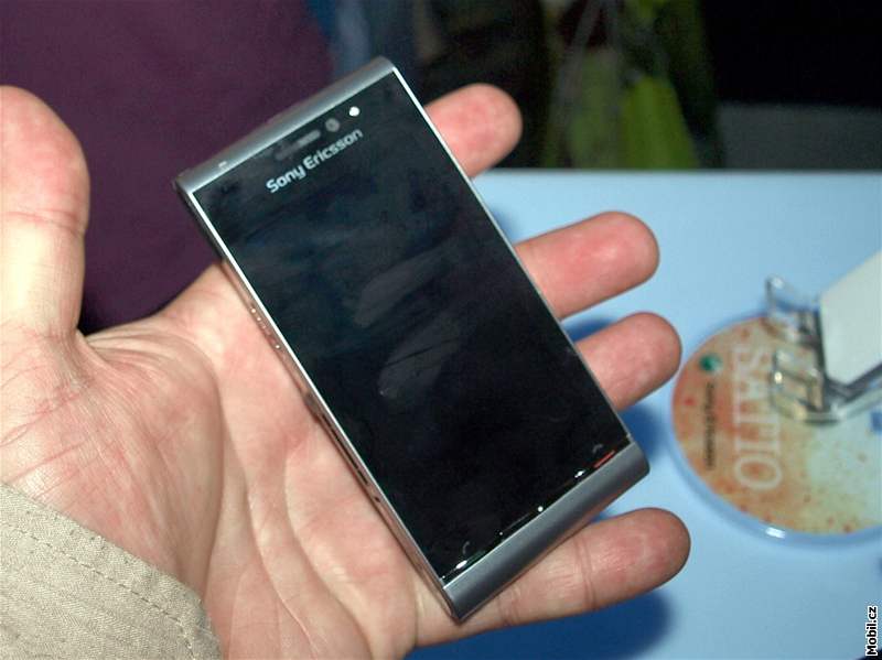 Nové modely Sony Ericsson na veletrhu CommunicAsia 2009