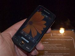 Samsung Pixon12 živě na veletrhu CommunicAsia
