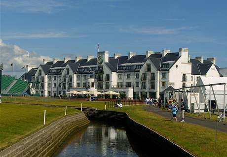 Club House golfového hit v Carnoustie.