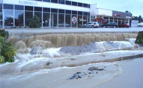 Velká voda ve Valaském Meziíí (24. ervna 2009)