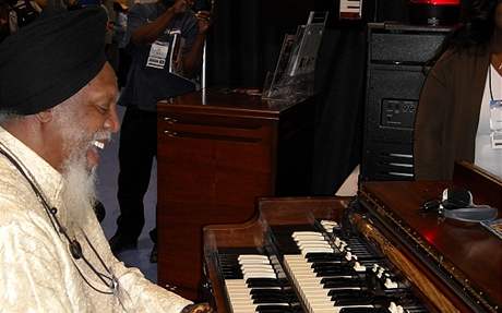 Dr. Lonnie Smith