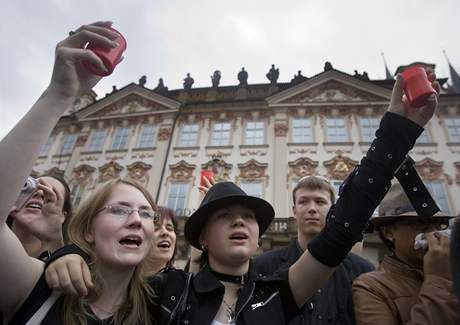 Tryzna za Michaela Jacksona v Praze