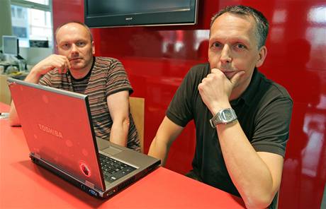 Architekti Kuba a Pila� p�i on-line rozhovoru