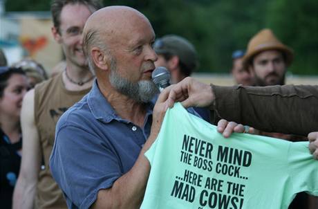 Michael Eavis, f a patriarcha festivalu v Glastonbury