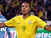 Brazlie - Itlie: brazilsk tonk Luis Fabiano oslavuje gl