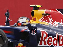 Sebastian Vettel z Red Bullu se raduje z vtzstv ve Velk cen Britnie