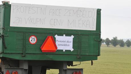 Protest zemdlc na silnici I/43 z Lipvky do Boitova