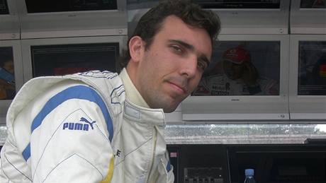 Alberto Valerio, vítz závodu GP2 v Silverstonu.