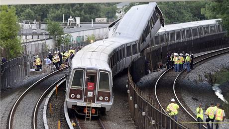 Ve Washingtonu se srazily dv soupravy metra