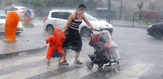 Poasí v esku bude ovlivovat okraj tlakové níe se stedem nad Balkánským poloostrovem. Ilustraní foto