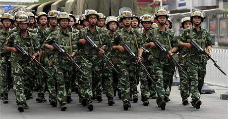 Peking nasadil pi nepokojích tisíce voják. Ilustraní foto