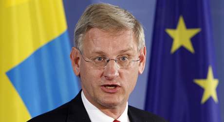 védské pedsednictví EU chce zorganizovat první setkání Fóra obanské spolenosti Východního partnerství, napsal Carl Bildt.