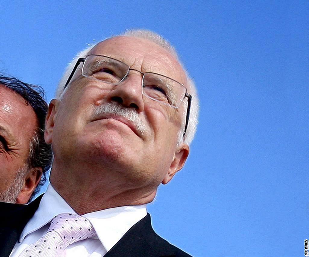NEPODEPÍ�E. Václav Klaus podle bookmaker� Lisabonskou smlouvu do konce roku nepodepí�e.