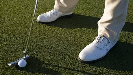 e musí golfová bota dokonale sednout na nohu, to vám potvrdí kadý jen trochu zkuenjí hrá.