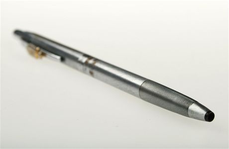 Fisher Space Pen - pero pro kosmonauty