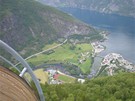 "Staí skoit a mete lett" - výhled na Arnafjord, Norsko