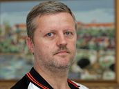 Jií karda se díky osobnímu bankrotu pestal zadluovat a zaal sniovat dluh.