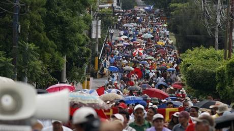 Do honduraských ulic vyli píznivci svreného prezidenta Manuela Zelayi
