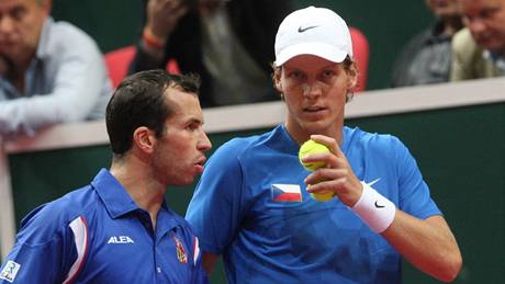 Radek �t�pánek (vlevo) a Tomá� Berdych