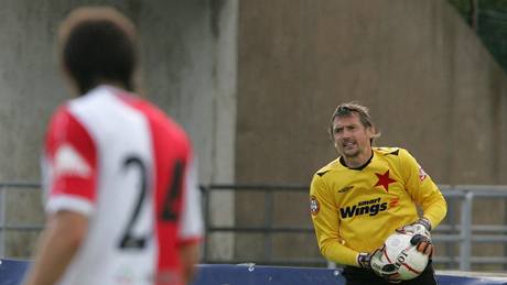 momentka ze zápasu Most - Slavia, hostující gólman Martin Vaniak