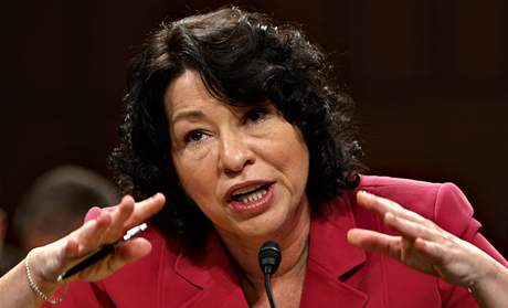 Sonia Sotomayorová pi slyení v americkém senátu 