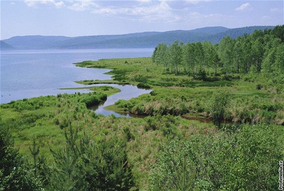 Jezero Bajkal je nejvtí zásobárnou sladké vody na zemkouli.