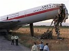 Havárie íránského letadla  v Mehádu - zábr íránské televize (24.7.2009)