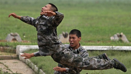 Veřejně přístupné cvičení čínské armády (29.7.2009)