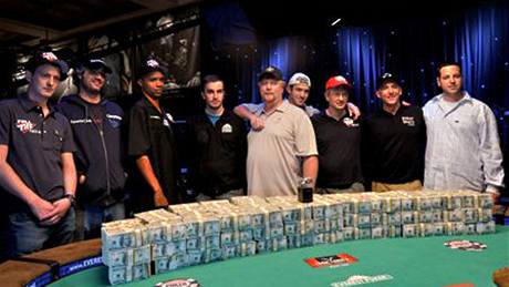 Finále turnaje World Series of Poker se blíí